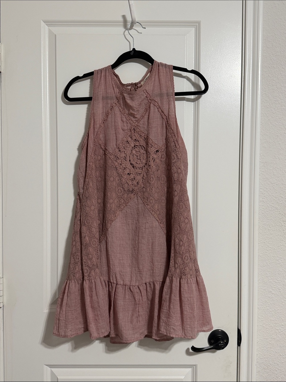 Sleeveless Lace-Detail Pink Tunic Top